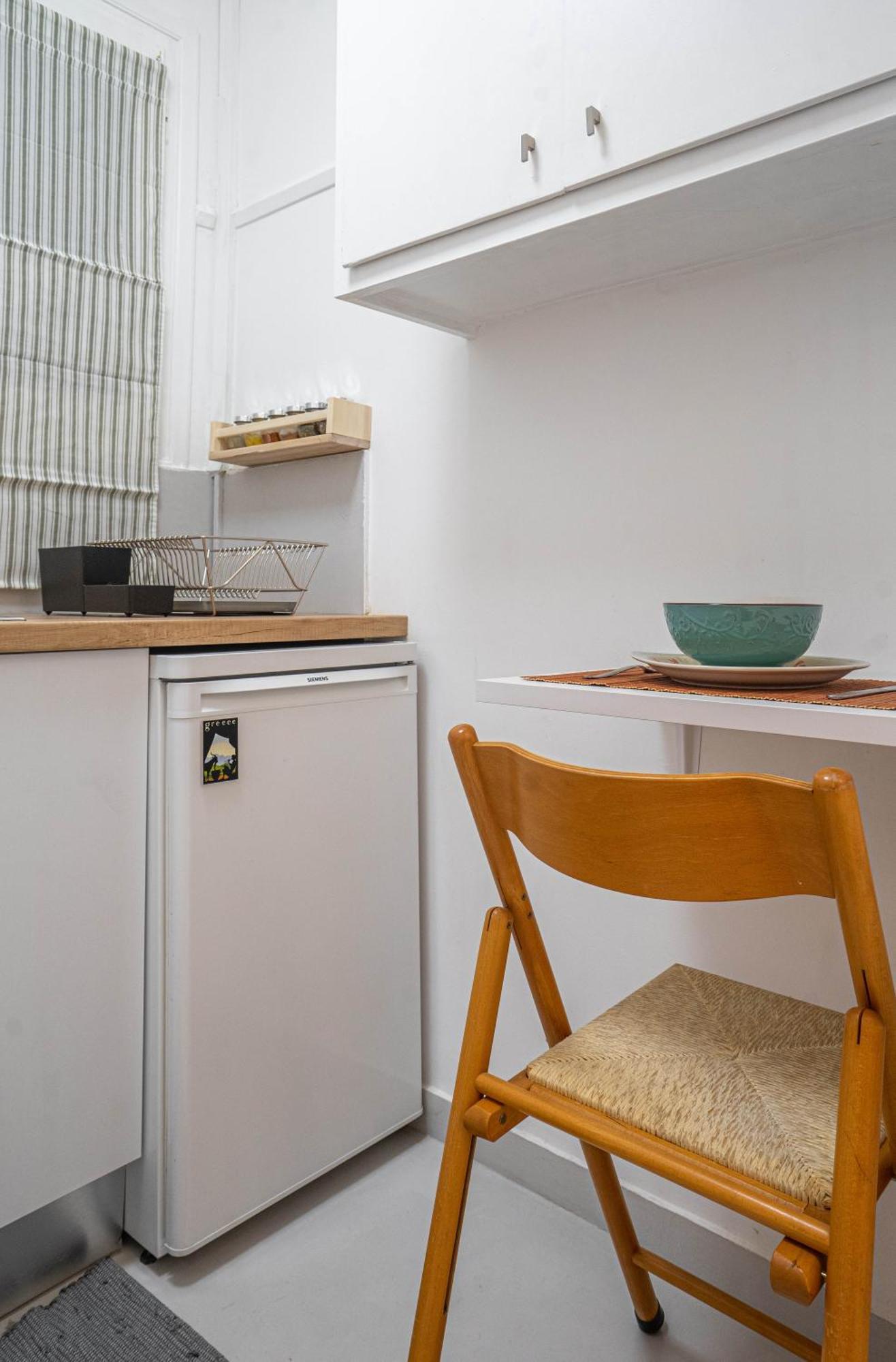 Lovely Studio In Likavitos Hill Atenas Exterior foto